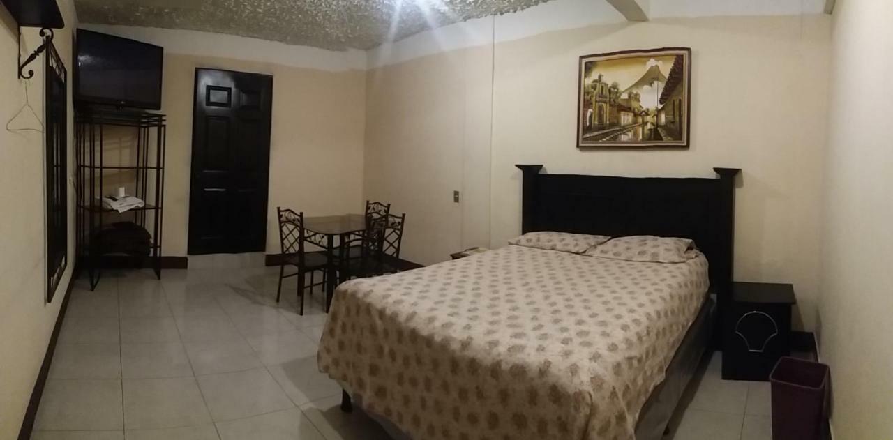 La Mansion De Las Cascadas Chimaltenango ห้อง รูปภาพ